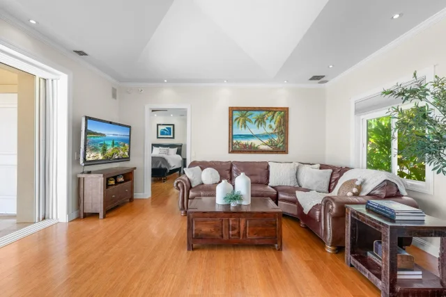 Listing Image for 11 Pua Niu Way B 4 of 40