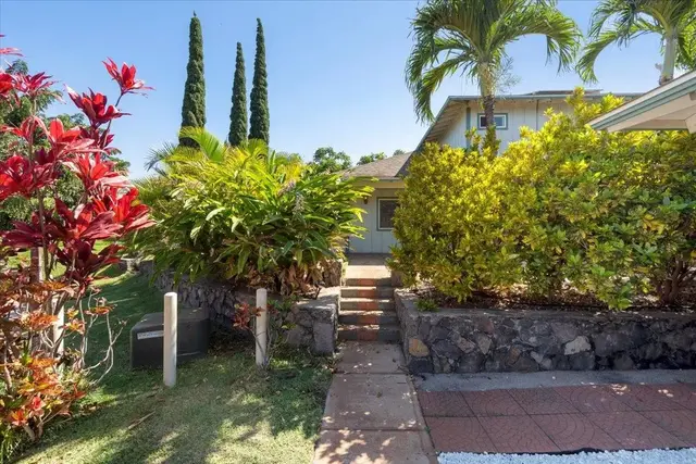 Listing Image for 32 Ho'oiki Pl 2 of 30