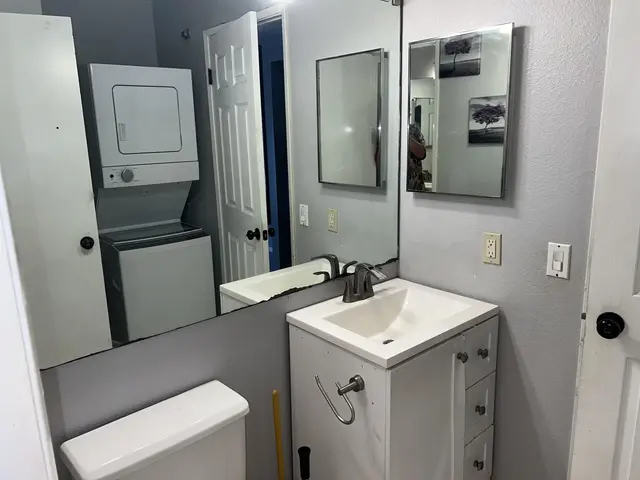 Listing Image for 140 Uwapo Rd 22-202 11 of 21