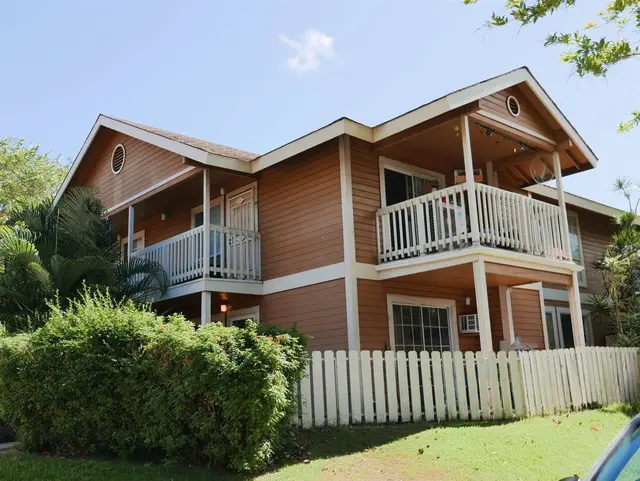 Listing Image for 140 Uwapo Rd 22-202 17 of 21
