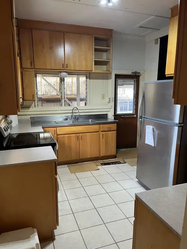 Listing Image for 128 Mission St 8 of 11