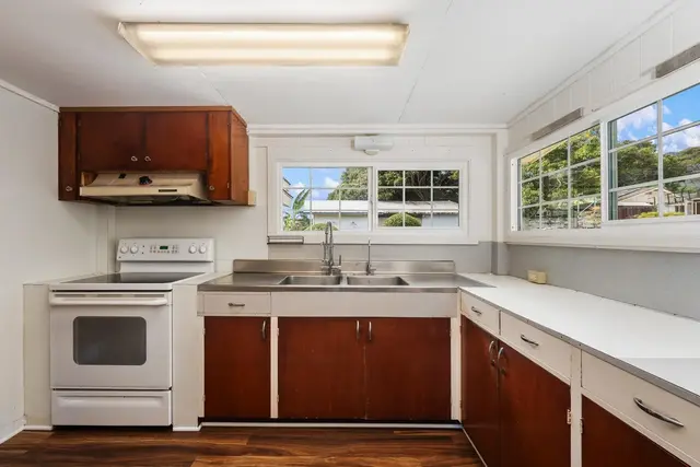Listing Image for 451 Lauone Pl 7 of 34