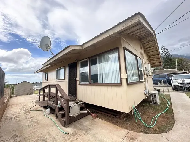Listing Image for 35 Lehuapueo Pl 5 of 34