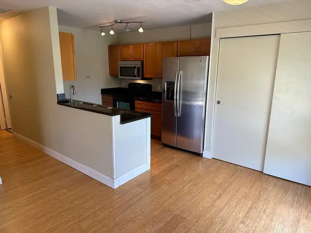 Listing Image for 140 Uwapo Rd 47-201 5 of 21
