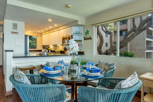 Listing Image for 70 Hauoli St 220 16 of 50