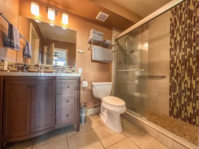 Listing Image for 1993 S Kihei Rd 201 13 of 25