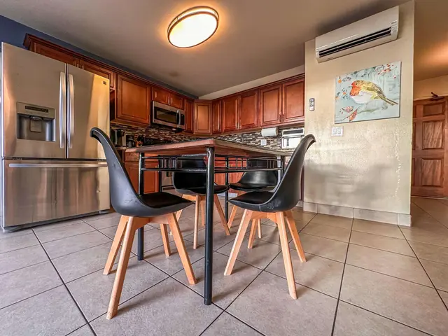 Listing Image for 1993 S Kihei Rd 201 6 of 25