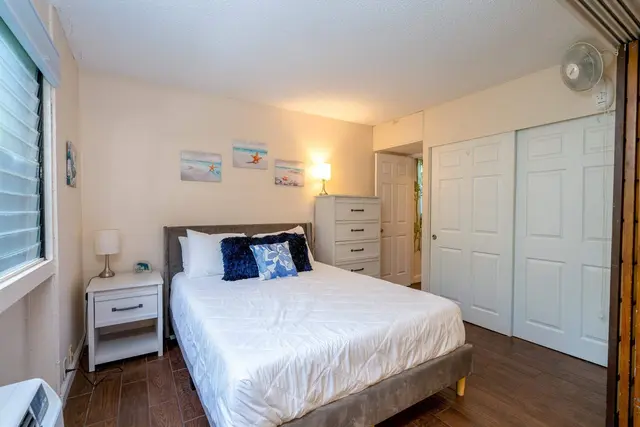 Listing Image for 280 Hauoli St A14 11 of 21