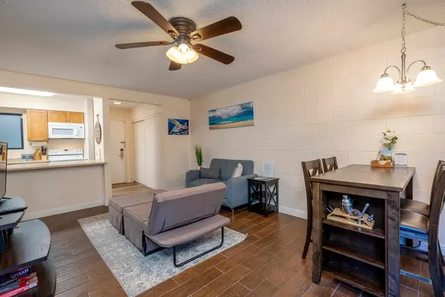 Listing Image for 280 Hauoli St A14 14 of 21