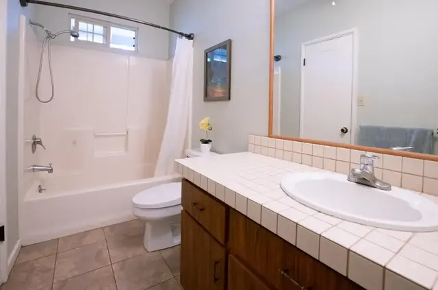 Listing Image for 305 Iini Way 15 of 22