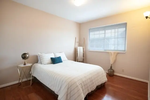 Listing Image for 305 Iini Way 16 of 22