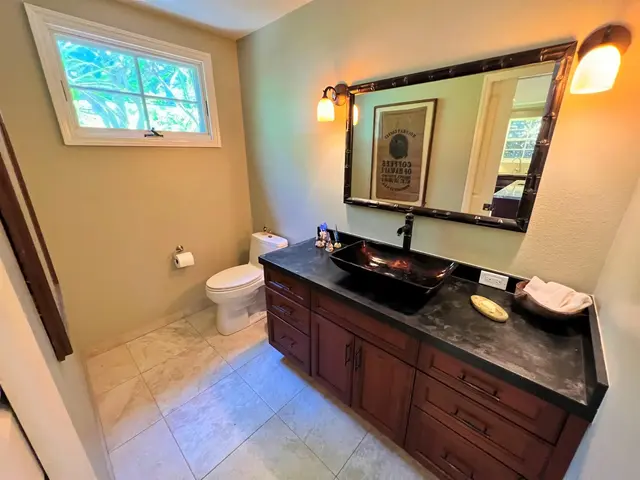 Listing Image for 100 Lio Pl G-2 16 of 32