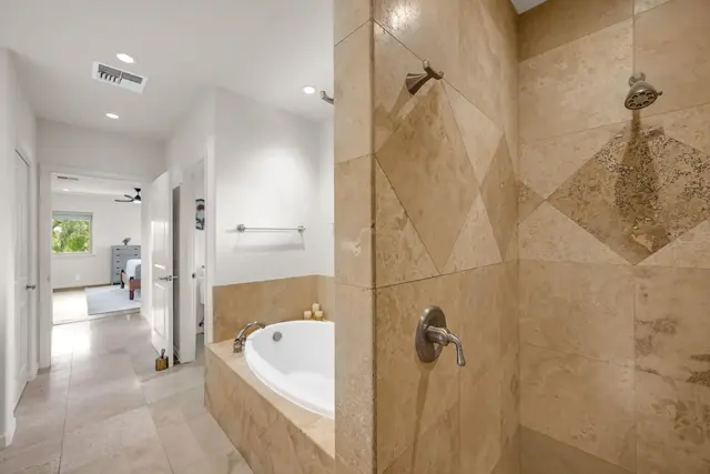 Listing Image for 390 Pualoa Nani Pl 545 16 of 42