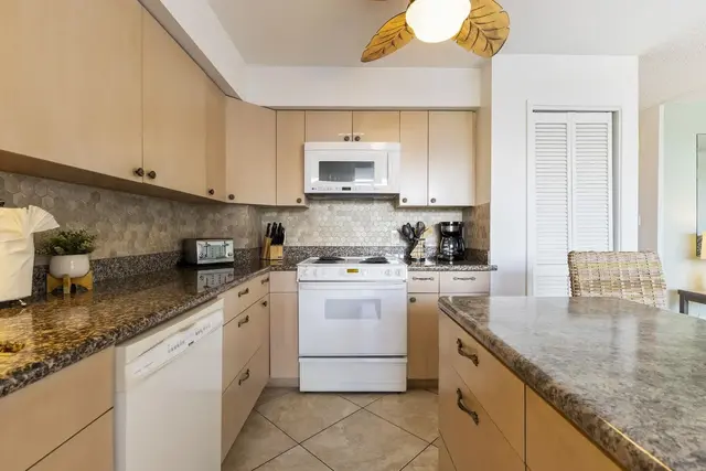 Listing Image for 2653 S Kihei Rd 305 7 of 39