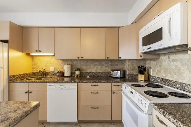 Listing Image for 2653 S Kihei Rd 305 8 of 39
