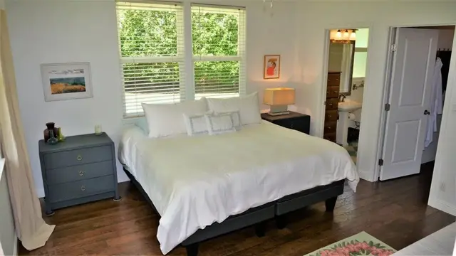 Listing Image for 47 Hale Lio Pl 10 of 25