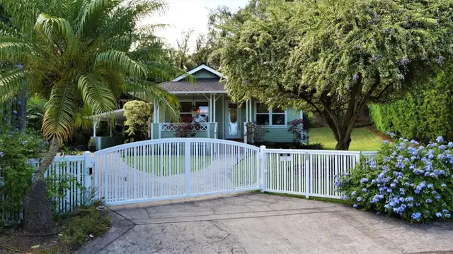 Listing Image for 47 Hale Lio Pl 2 of 25