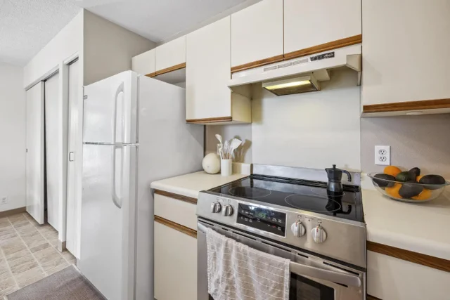 Listing Image for 140 Uwapo Rd 43-202 12 of 30