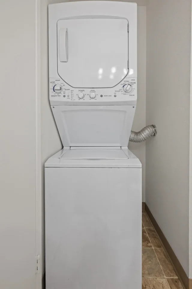 Listing Image for 140 Uwapo Rd 43-202 23 of 30