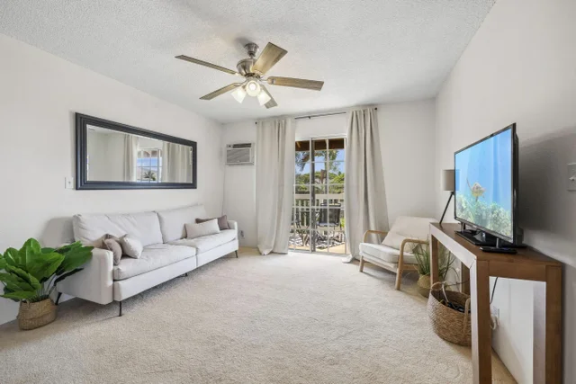 Listing Image for 140 Uwapo Rd 43-202 5 of 30