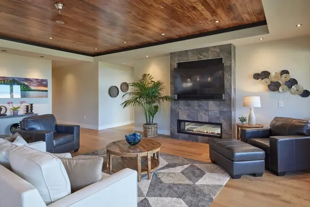 Listing Image for 50 Kaalele Pl 13 of 31