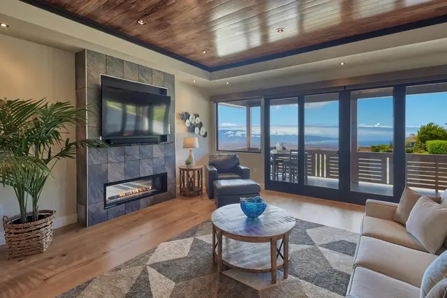 Listing Image for 50 Kaalele Pl 4 of 31