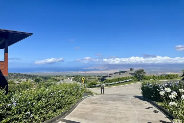 Listing Image for 50 Kaalele Pl 8 of 31
