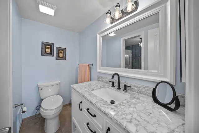 Listing Image for 1063 Lower Main St 506 23 of 36