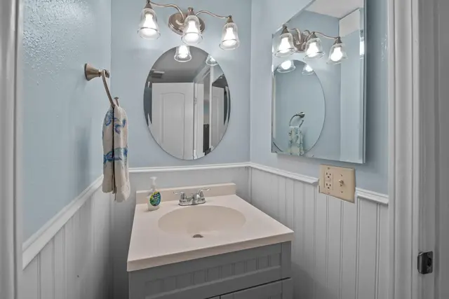 Listing Image for 1063 Lower Main St 506 24 of 36