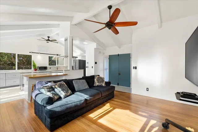 Listing Image for 88 Hiwalani Loop 11 of 50