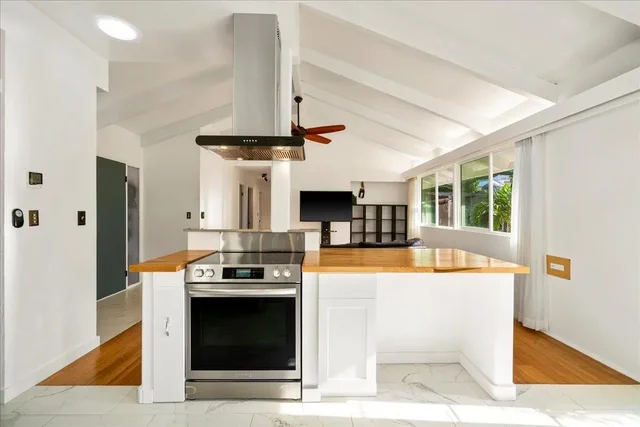 Listing Image for 88 Hiwalani Loop 15 of 50