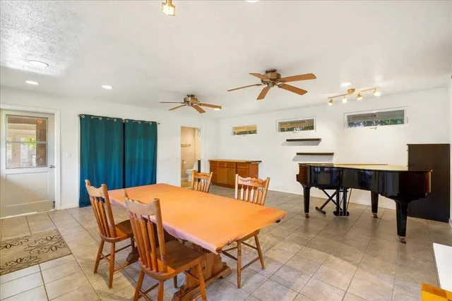 Listing Image for 88 Hiwalani Loop 25 of 50