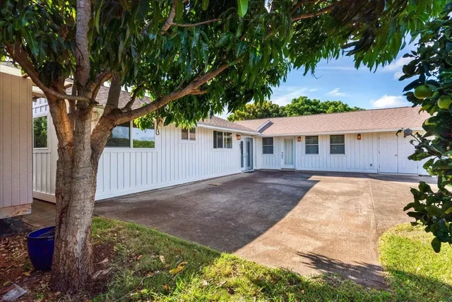 Listing Image for 88 Hiwalani Loop 3 of 50