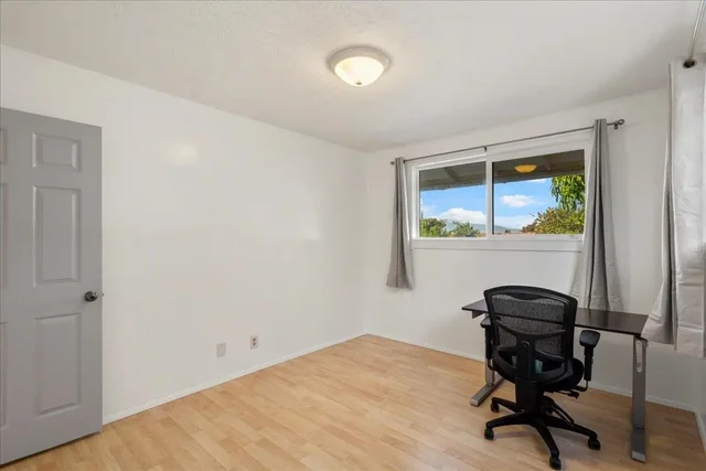 Listing Image for 88 Hiwalani Loop 34 of 50