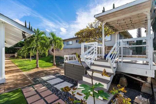 Listing Image for 88 Hiwalani Loop 35 of 50