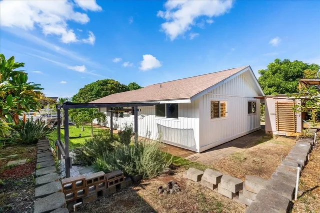 Listing Image for 88 Hiwalani Loop 37 of 50