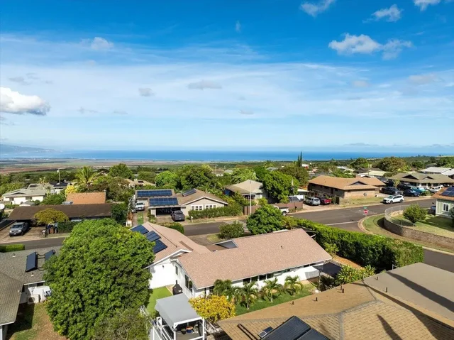 Listing Image for 88 Hiwalani Loop 42 of 50