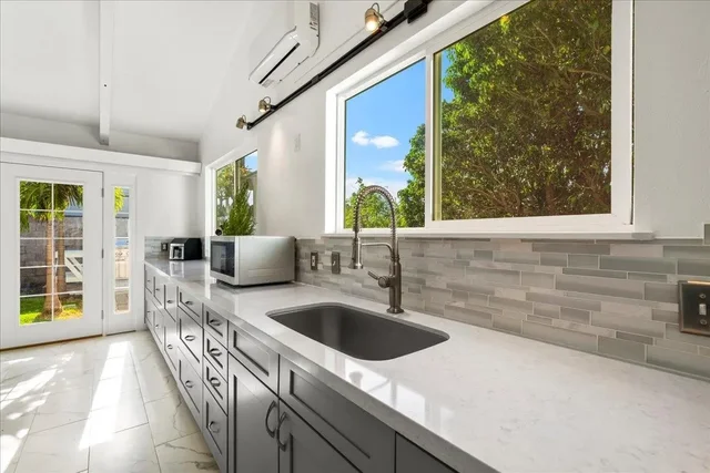 Listing Image for 88 Hiwalani Loop 9 of 50