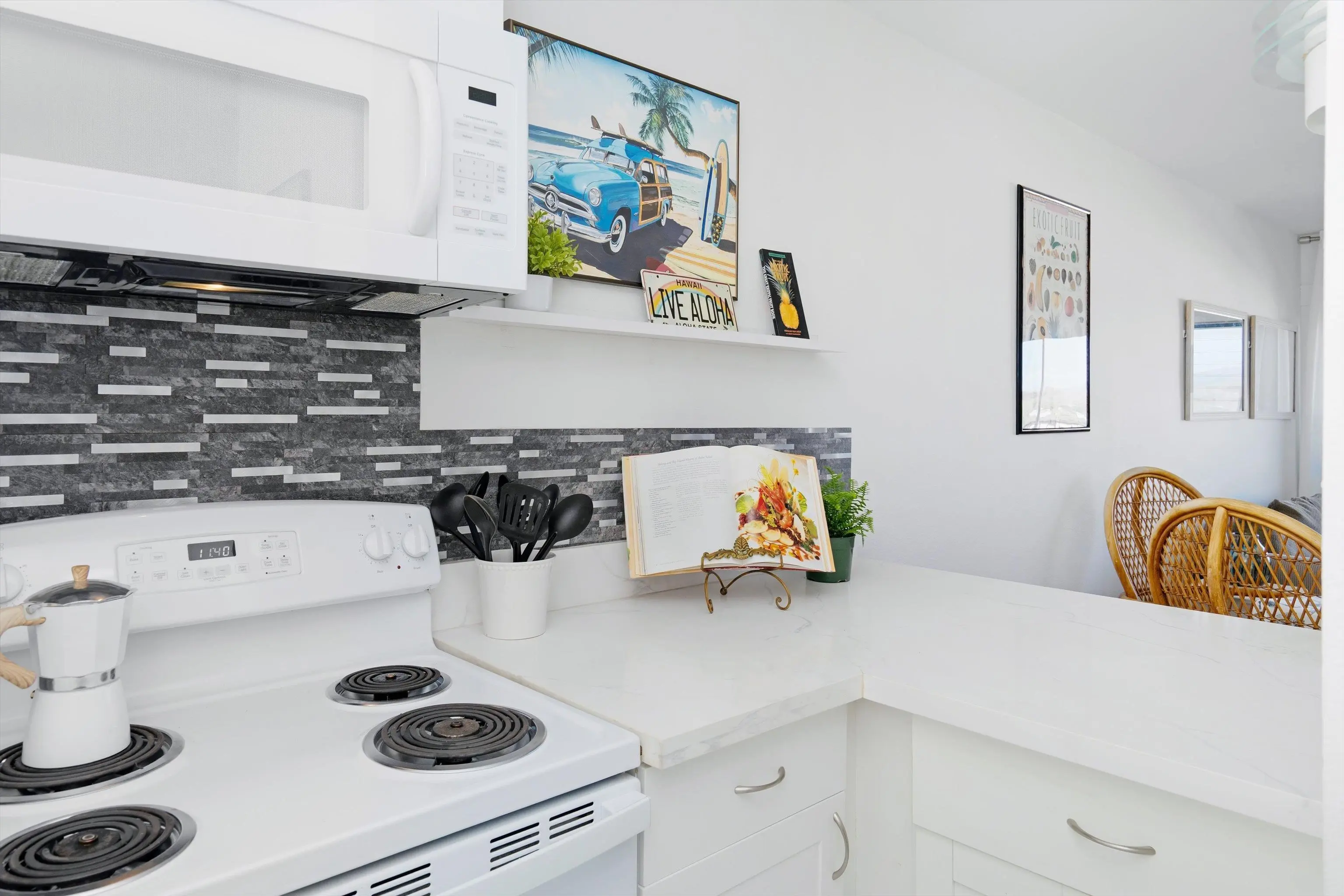 Photo of Listing #407978