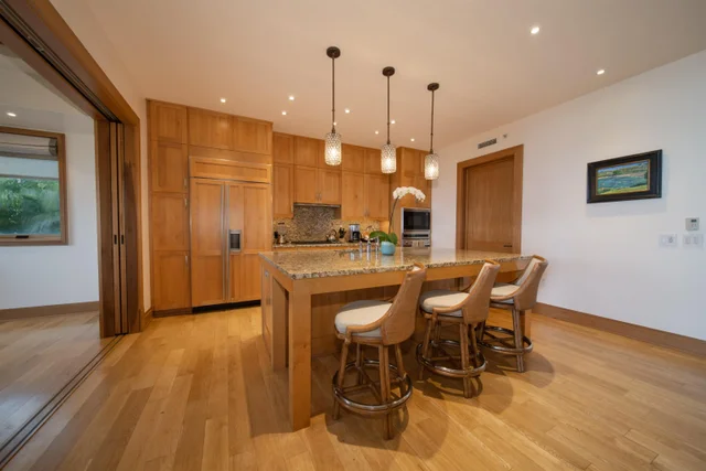 Listing Image for 1 Bay Dr 1204 18 of 36