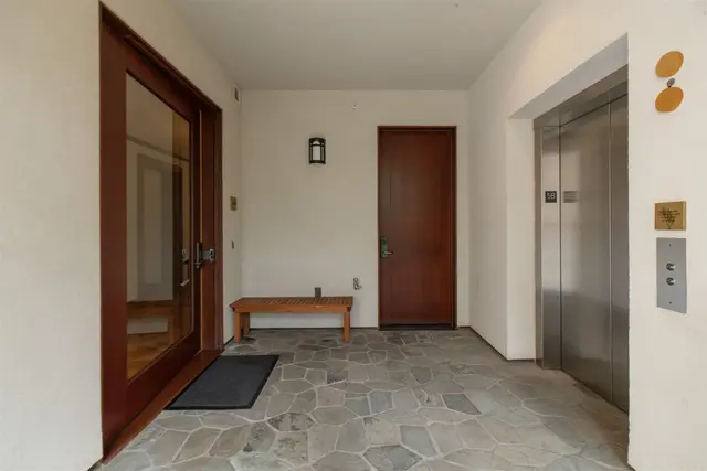 Listing Image for 1 Bay Dr 2502 29 of 34