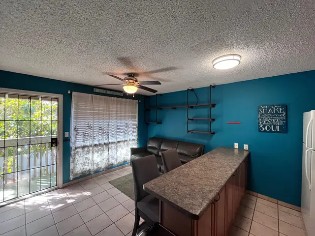 Listing Image for 2136 Konou Pl 202 5 of 11