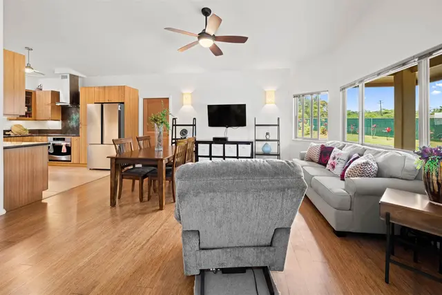 Listing Image for 370 Hahana Rd 10 of 29