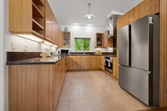 Listing Image for 370 Hahana Rd 14 of 29