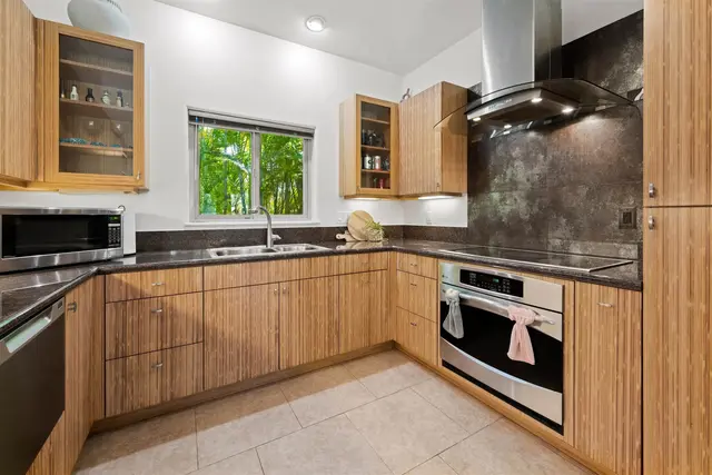 Listing Image for 370 Hahana Rd 15 of 29