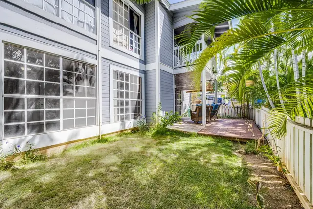 Listing Image for 160 Keonekai Rd 8-102 32 of 44