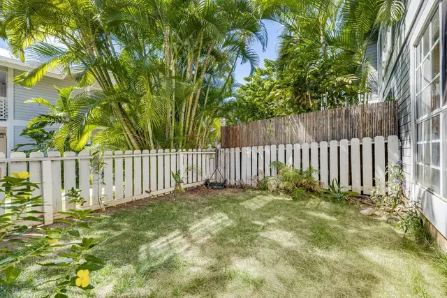 Listing Image for 160 Keonekai Rd 8-102 33 of 44