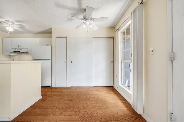 Listing Image for 160 Keonekai Rd 8-102 9 of 44