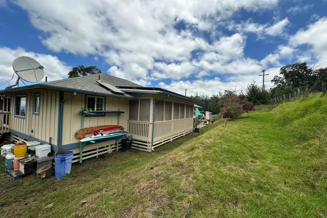 Listing Image for 15 Waiakoa Pl 31 of 50