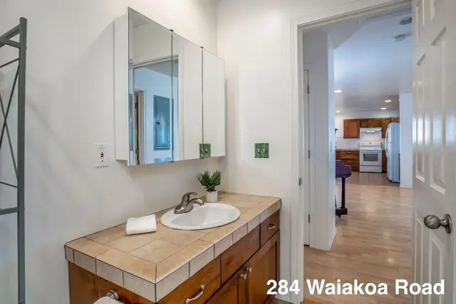 Listing Image for 15 Waiakoa Pl 6 of 50